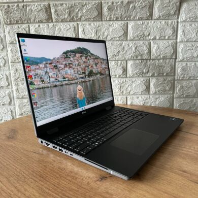 Ігровий ноутбук Б-клас Dell Precision 7670 / 16" (1920x1200) IPS / Intel Core i7-12850HX (16 (24) ядер по 3.4 - 4.8 GHz) / 32 GB DDR4 / 1000 GB SSD / nVidia RTX A2000, 8 GB GDDR6, 128-bit / WebCam