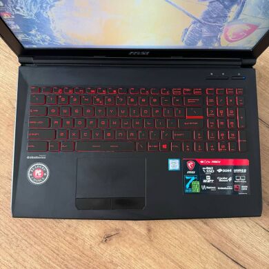 Игровой ноутбук MSI GL62M 7REX / 15.6" (1920x1080) TN / Intel Core i7-7700HQ (4 (8) ядра по 2.8 - 3.8 GHz) / 8 GB DDR4 / 128 GB SSD M.2 + 1000 GB HDD / nVidia GeForce GTX 1050 Ti, 4 GB GDDR5, 128-bit / WebCam