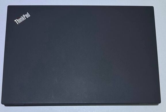 Ультрабук Lenovo ThinkPad T590 / 15.6" (1920x1080) IPS / Intel Core i7-8565U (4 (8) ядра по 1.8 - 4.6 GHz) / 8 GB DDR4 / 256 GB SSD / Intel UHD Graphics / WebCam / Win 11
