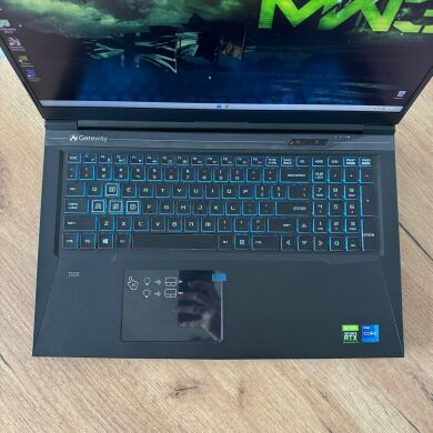 Ігровий ноутбук Gateway Creator GGNC71719-BK / 17.3" (1920x1080) IPS / Intel Core i7-11800H (8 (16) ядер по 1.9 - 4.6 GHz) / 16 GB DDR4 / 1000 GB SSD / nVidia GeForce RTX 3050 Ti, 4 GB GDDR6, 128-bit / WebCam Ігровий ноутбук Gateway Creator GGNC71719-BK / 17.3" (1920x1080) IPS / Intel Core i7-11800H (8 (16) ядер по 1.9 - 4.6 GHz) / 16 GB DDR4 / 1000 GB SSD / nVidia GeForce RTX 3050 Ti, 4 GB GDDR6, 128-bit / WebCam