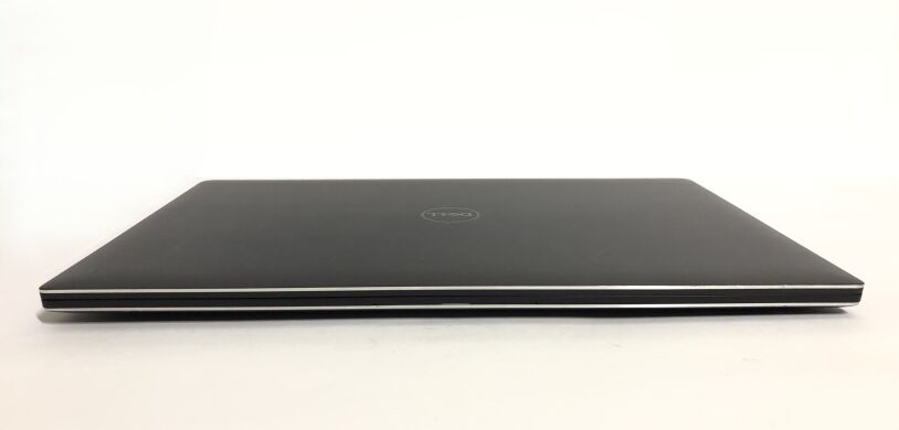 Мобильная рабочая станция Dell Precision 5530 / 15.6" (1920x1080) IPS / Intel Core i7-8850H (6 (12) ядра по 2.6 - 4.3 GHz) / 16 GB DDR4 / 512 GB SSD / nVidia Quadro P1000, 4 GB GDDR5, 128-bit / WebCam / Win 11 Pro