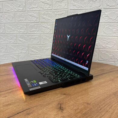Ігровий ноутбук Lenovo Legion Pro 7 16IRX8H / 16" (2560x1600) IPS / Intel Core i9-13900HX (24 (32) ядра по 3.9 - 5.4 GHz) / 32 GB DDR5 / 2000 GB SSD NVMe / nVidia GeForce RTX 4080, 12 GB GDDR6, 192-bit / WebCam