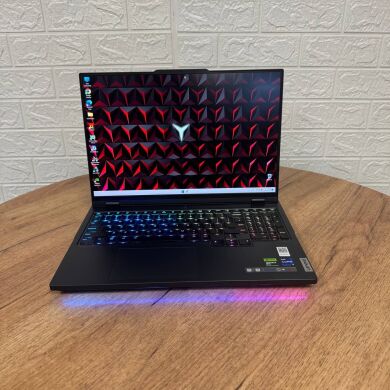 Ігровий ноутбук Lenovo Legion Pro 7 16IRX8H / 16" (2560x1600) IPS / Intel Core i9-13900HX (24 (32) ядра по 3.9 - 5.4 GHz) / 32 GB DDR5 / 2000 GB SSD NVMe / nVidia GeForce RTX 4080, 12 GB GDDR6, 192-bit / WebCam
