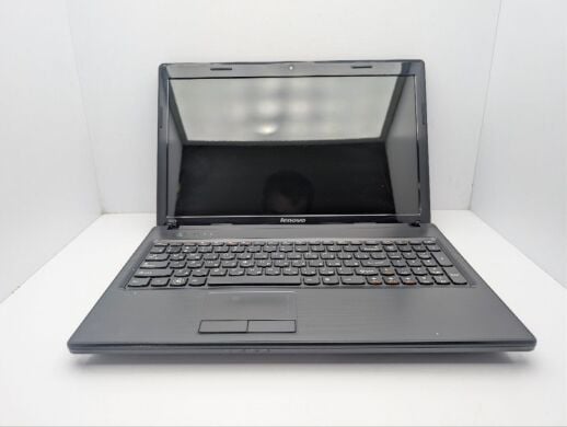 Ноутбук Lenovo IdeaPad G575 / 15.6" (1366x768) TN / AMD E-450 (2 ядра по 1.66 GHz) / 8 GB DDR3 / 320 GB HDD / AMD Radeon HD 6320 Graphics / WebCam / DVD-ROM
