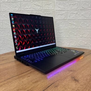 Ігровий ноутбук Lenovo Legion Pro 7 16IRX8H / 16" (2560x1600) IPS / Intel Core i9-13900HX (24 (32) ядра по 3.9 - 5.4 GHz) / 32 GB DDR5 / 2000 GB SSD NVMe / nVidia GeForce RTX 4080, 12 GB GDDR6, 192-bit / WebCam