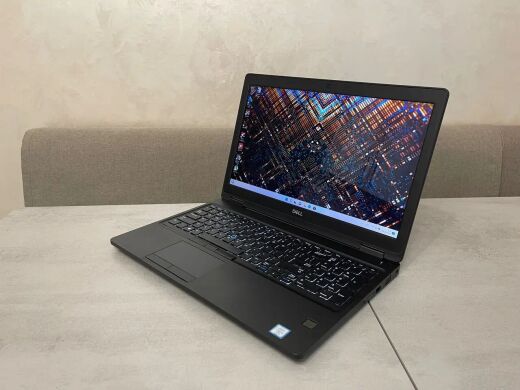 Ультрабук Dell Latitude E5590 / 15.6" (1920x1080) IPS / Intel Core i5-7300U (2 (4) ядра по 2.6 - 3.5 GHz) / 16 GB DDR4 / 500 GB SSD M.2 / Intel HD Graphics 620 / WebCam