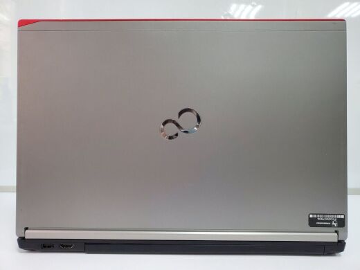 Ноутбук Fujitsu LifeBook E754 / 15.6" (1920x1080) IPS / Intel Core i7-4710MQ (4 (8) ядра по 2.5 - 3.5 GHz) / 8 GB DDR3 / 240 GB SSD / Intel HD Graphics 4600 / USB 3.0 / HDMI / DP