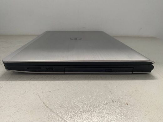 Ноутбук Dell Inspiron 17 P26E / 17.3" (1600x900) TN / Intel Core i7-4510U (2 (4) ядра по 2.0 - 3.1 GHz) / 8 GB DDR3 / 250 GB SSD / nVidia GeForce 840M, 2 GB GDDR3, 64-bit / WebCam / DVD-ROM