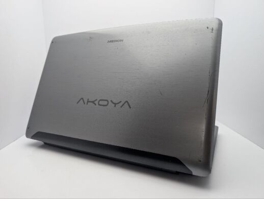 Ноутбук Medion Akoya E7222 / 17.3" (1920x1080) TN / Intel Pentium 2020M (2 ядра по 2.4 GHz) / 8 GB DDR3 / 500 GB HDD / Intel HD Graphics / WebCam / DVD-ROM / АКБ не тримає