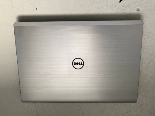 Ноутбук Dell Inspiron 17 P26E / 17.3" (1600x900) TN / Intel Core i7-4510U (2 (4) ядра по 2.0 - 3.1 GHz) / 8 GB DDR3 / 250 GB SSD / nVidia GeForce 840M, 2 GB GDDR3, 64-bit / WebCam / DVD-ROM