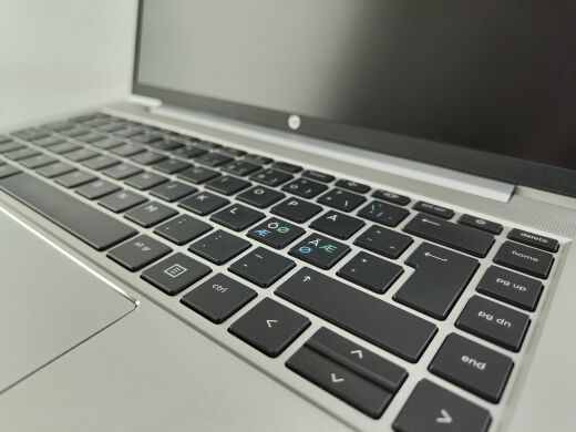 Ультрабук HP ProBook 440 G8 / 14" (1920x1080) IPS / Intel Core i5-1135G7 (4 (8) ядра по 2.4 - 4.2 GHz) / 16 GB DDR4 / 240 GB SSD / nVidia GeForce MX450, 2 GB GDDR5, 64-bit / WebCam