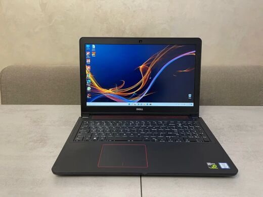 Игровой ноутбук Б-класс Dell Inspiron 15-7559 / 15.6" (1920x1080) IPS / Intel Core i7-6700HQ (4 (8) ядра по 2.6 - 3.5 GHz) / 16 GB DDR3 / 256 GB SSD + 1000 GB HDD / nVidia GeForce GTX 960M, 4 GB GDDR5, 128-bit / WebCam / HDMI
