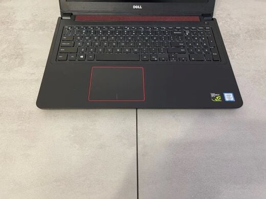 Игровой ноутбук Б-класс Dell Inspiron 15-7559 / 15.6" (1920x1080) IPS / Intel Core i7-6700HQ (4 (8) ядра по 2.6 - 3.5 GHz) / 16 GB DDR3 / 256 GB SSD + 1000 GB HDD / nVidia GeForce GTX 960M, 4 GB GDDR5, 128-bit / WebCam / HDMI