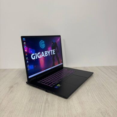 Игровой ноутбук Gigabyte A16 CVH / 16" (1920x1200) IPS / Intel Core i7-13620H (10 (16) ядер по 2.4 - 4.9 GHz) / 16 GB DDR5 / 1000 GB SSD NVMe / nVidia GeForce RTX 5060, 8 GB GDDR7, 128-bit / WebCam