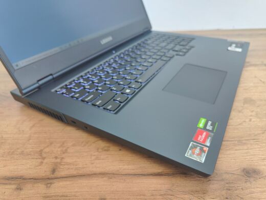 Игровой ноутбук Lenovo Legion 5-17ACH6 / 17.3" (1920x1080) IPS / AMD Ryzen 5 5600H (6 (12) ядер по 3.3 - 4.2 GHz) / 16 GB DDR4 / 512 GB SSD / nVidia Geforce GTX 1650, 4 GB GDDR5, 128-bit / WebCam / Windows 11 Home