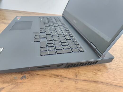 Игровой ноутбук Lenovo Legion 5-17ACH6 / 17.3" (1920x1080) IPS / AMD Ryzen 5 5600H (6 (12) ядер по 3.3 - 4.2 GHz) / 16 GB DDR4 / 512 GB SSD / nVidia Geforce GTX 1650, 4 GB GDDR5, 128-bit / WebCam / Windows 11 Home