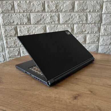 Игровой ноутбук MSI Delta 15 A5EFK / 15.6" (1920x1080) IPS / AMD Ryzen 7 5800H (8 (16) ядер по 3.2 - 4.4 GHz) / 16 GB DDR4 / 1000 GB SSD / AMD Radeon RX 6700M, 10 GB GDDR6, 160-bit / WebCam
