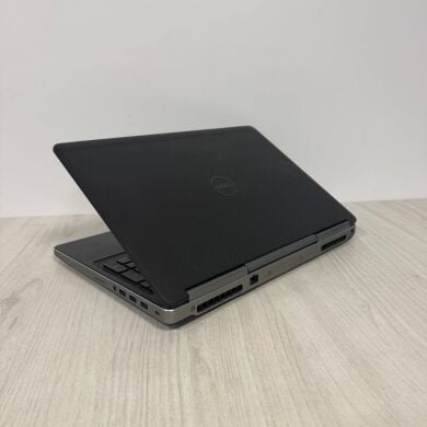 Мобільна робоча станція Dell Precision 7510 / 15.6" (1920x1080) IPS / Intel Core i5-6300HQ (4 ядра по 2.3 - 3.2 GHz) / 8 GB DDR4 / 256 GB SSD / AMD FirePro W5170M, 2 GB GDDR5, 128-bit / WebCam