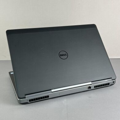 Мобильная рабочая станция Dell Precision 7710 / 17.3" (1920x1080) IPS / Intel Core i7-6820HQ (4 (8) ядра по 2.7 - 3.6 GHz) / 32 GB DDR4 / 256 GB SSD + 500 GB HDD / nVidia Quadro M3000M, 4 GB GDDR5, 256-bit / WebCam / Win10 Pro