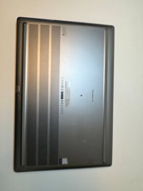 Мобільна робоча станція Dell Precision 7750 / 17.3" (1920x1080) IPS / Intel Core i7-10750H (6 (12) ядер по 2.6 - 5.0 GHz) / 32 GB DDR4 / 512 GB SSD / nVidia Quadro RTX 3000, 6 GB GDDR6, 192-bit / WebCam / HDMI