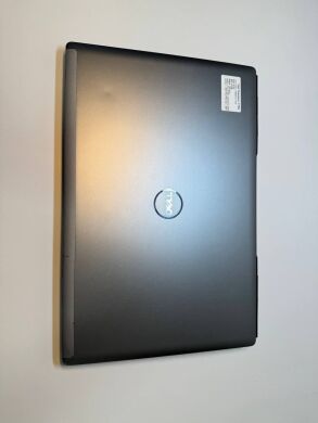 Мобільна робоча станція Dell Precision 7750 / 17.3" (1920x1080) IPS / Intel Core i7-10750H (6 (12) ядер по 2.6 - 5.0 GHz) / 32 GB DDR4 / 512 GB SSD / nVidia Quadro RTX 3000, 6 GB GDDR6, 192-bit / WebCam / HDMI