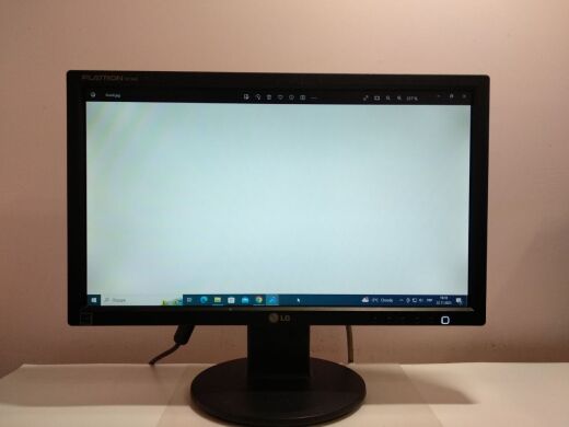 Монітор Б-клас LG Flatron W1946S-BF / 18.5" (1366x768) TN / VGA / VESA 75x75