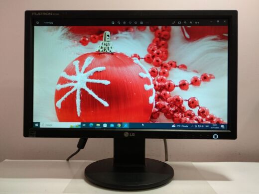 Монітор Б-клас LG Flatron W1946S-BF / 18.5" (1366x768) TN / VGA / VESA 75x75