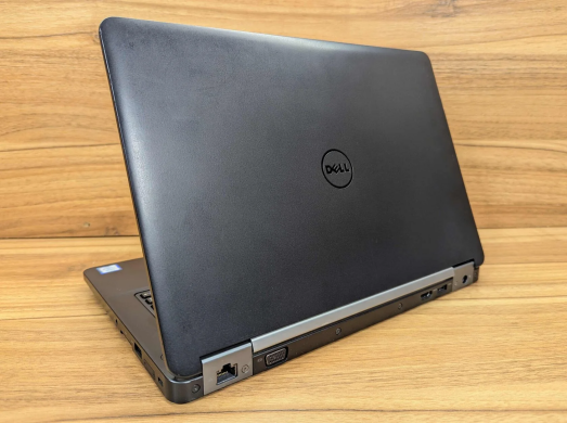 Нетбук Dell Latitude E5270 / 12.5" (1366x768) TN / Intel Core i5-6200U (2 (4) ядра по 2.3 - 2.8 GHz) / 8 GB DDR4 / 240 GB SSD / Intel HD Graphics 520 / WebCam / Windows 10