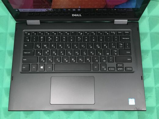 Ноутбук-трансформер Б-класс Dell Latitude 3390 2-in-1 / 13.3" (1920x1080) IPS Touch / Intel Core i5-8250U (4 (8) ядра по 1.6 - 3.4 GHz) / 8 GB DDR4 / 256 GB SSD / Intel UHD Graphics 620 / WebCam / USB 3.1 / HDMI / Windows 10 лицензия
