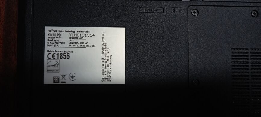 Ноутбук Fujitsu LifeBook A512 / 15.6" (1366x768) TN / Intel Core i5-3230M (2 (4) ядра по 2.6 - 3.2 GHz) / 8 GB DDR3 / 300 GB HDD / Intel HD Graphics 4000 / WebCam Ноутбук Fujitsu LifeBook A512 / 15.6" (1366x768) TN / Intel Core i5-3230M (2 (4) ядра по 2.6 - 3.2 GHz) / 8 GB DDR3 / 300 GB HDD / Intel HD Graphics 4000 / WebCam