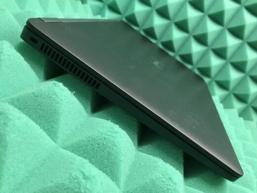 Ультрабук Dell Latitude E7470 / 14" (1366x768) TN / Intel Core i5-6300U (2 (4) ядра по 2.4 - 3.0 GHz) / 8 GB DDR4 / 256 GB SSD M.2 / Intel HD Graphics 520 / WebCam / HDMI / miniDP / Windows 10 ліцензія Ультрабук Dell Latitude E7470 / 14" (1366x768) TN / Intel Core i5-6300U (2 (4) ядра по 2.4 - 3.0 GHz) / 8 GB DDR4 / 256 GB SSD M.2 / Intel HD Graphics 520 / WebCam / HDMI / miniDP / Windows 10 ліцензія