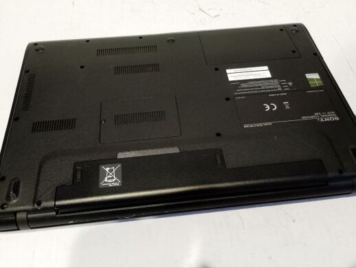 Ноутбук Sony Vaio SVE171E13M / 17.3" (1920x1080) TN / Intel Core i7-3632QM (4 (8) ядра по 2.2 - 3.2 GHz) / 8 GB DDR3 / 480 GB SSD / AMD Radeon HD 7510, 1 GB GDDR3, 128-bit / WebCam / Win 11