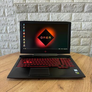 Игровой ноутбук HP Omen 15-CE018DX / 15.6" (1920x1080) IPS / Intel Core i7-7700HQ (4 (8) ядра по 2.8 - 3.8 GHz) / 8 GB DDR4 / 128 GB SSD M.2 + 1000 GB HDD / nVidia GeForce GTX 1050, 4 GB GDDR5, 128-bit / WebCam