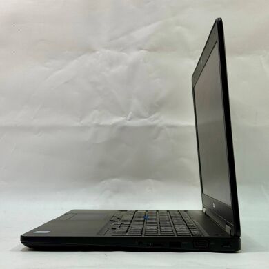 Ноутбук Dell Latitude 5580 / 15.6" (1920x1080) IPS / Intel Core i5-6300U (2 (4) ядра по 2.4 - 3.0 GHz) / 8 GB DDR4 / 256 GB SSD / Intel HD Graphics 520 / WebCam / LTE / Windows 10 Pro