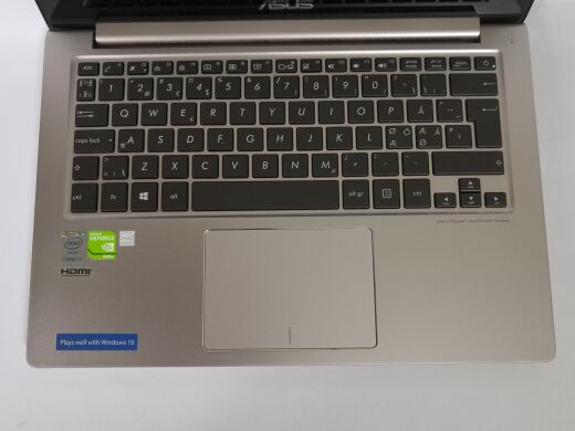 Ультрабук Б-клас Asus ZenBook UX303L / 13.3" (3200x1800) IPS Touch / Intel Core i7-5500U (2 (4) ядра по 2.4 - 3.0 GHz) / 8 GB DDR3 / 512 GB SSD / nVidia GeForce 940M, 2 GB GDDR3, 64-bit / WebCam / Windows 10 Home Ультрабук Б-клас Asus ZenBook UX303L / 13.3" (3200x1800) IPS Touch / Intel Core i7-5500U (2 (4) ядра по 2.4 - 3.0 GHz) / 8 GB DDR3 / 512 GB SSD / nVidia GeForce 940M, 2 GB GDDR3, 64-bit / WebCam / Windows 10 Home