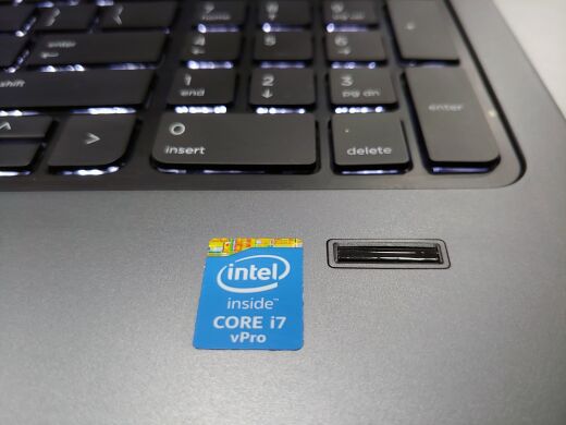HP ZBook 15 / 15.6" (1920x1080) / Intel Core i7-4700MQ (4 (8)ядра по 2.4 - 3.4 GHz) / 16GB DDR3 / 256GB SSD+500GB HDD / Nvidia Quadro K1100M, 2GB / DVD, webcam