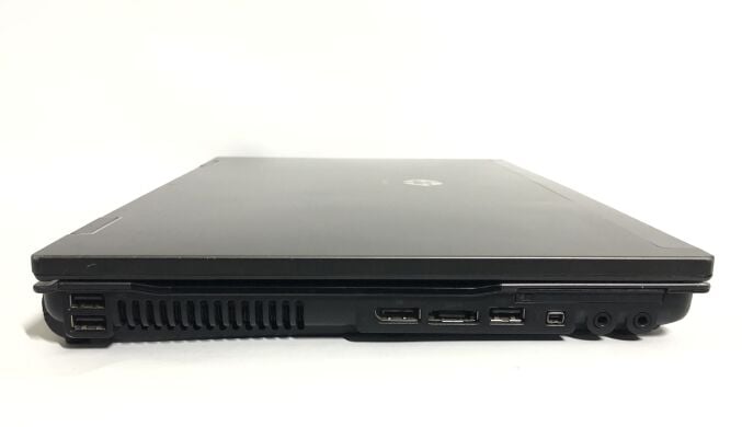 Мобільна робоча станція Б-клас HP EliteBook 8540w / 15.6" (1600x900) TN / Intel Core i7-720M (4 (8) ядра по 1.6 - 2.8 GHz) / 8 GB DDR3 / 500 GB HDD / nVidia Quadro FX 880M, 1 GB DDR3, 128-bit / WebCam / DVD-ROM