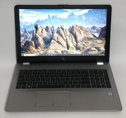 Ноутбук HP 250 G6 / 15.6" (1920x1080) TN / Intel Core i3-6006U (2 (4) ядра по 2.0 GHz) / 8 GB DDR4 / 256 GB SSD / Intel HD Graphics 520 / WebCam / DVD-ROM / Win 10 Pro