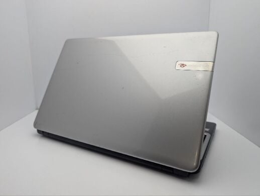 Ноутбук Packard Bell EasyNote TE69KB / 15.6" (1366x768) TN / AMD E1-2500 (2 ядра по 1.4 GHz) / 6 GB DDR3 / 320 GB HDD / Intel HD Graphics / WebCam / АКБ не держит Ноутбук Packard Bell EasyNote TE69KB / 15.6" (1366x768) TN / AMD E1-2500 (2 ядра по 1.4 GHz) / 6 GB DDR3 / 320 GB HDD / Intel HD Graphics / WebCam / АКБ не держит