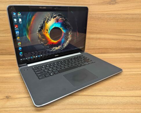 Ноутбук Dell XPS 15-9530 / 15.6" (1920x1080) IPS Touch / Intel Core i5-4200H (2 (4) ядра по 2.8 - 3.4 GHz) / 8 GB DDR3 / 240 GB SSD / Intel HD Graphics 4600 / WebCam / Windows 10