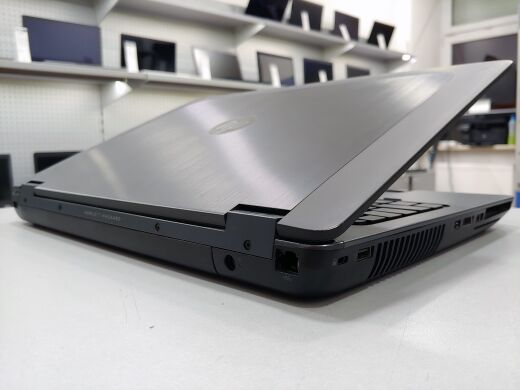 HP ZBook 15 / 15.6" (1920x1080) / Intel Core i7-4700MQ (4 (8)ядра по 2.4 - 3.4 GHz) / 16GB DDR3 / 256GB SSD+500GB HDD / Nvidia Quadro K1100M, 2GB / DVD, webcam