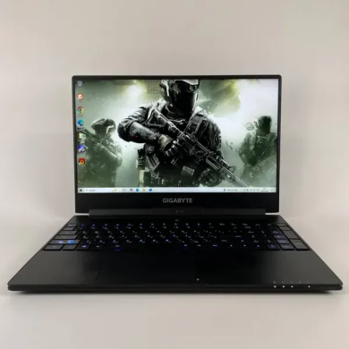 Игровой ноутбук Gigabyte Aero 15 P65 / 15.6" (1920x1080) IPS / Intel Core i7-7700HQ (4 (8) ядра по 2.8 - 3.8 GHz) / 16 GB DDR4 / 512 GB SSD / nVidia GeForce GTX 1060, 6 GB GDDR5, 192-bit / USB Type-C / HDMI