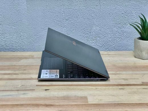 Ультрабук-трансформер Asus ZenBook Flip S UX371E / 13.3" (3840x2160) IPS Touch / Intel Core i7-1165G7 (4 (8) ядра по 2.8 - 4.7 GHz) / 16 GB DDR4 / 1000 GB SSD / Intel Iris Xe Graphics / WebCam / Win 11 Home