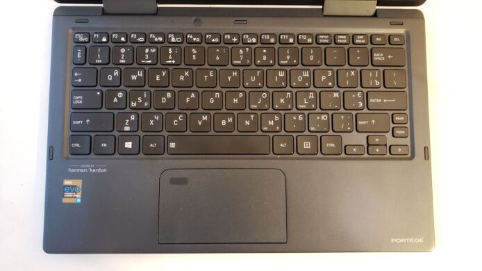 Ноутбук-трансформер Toshiba Dynabook Portege X30W-J / 13.3" (1920x1080) IPS Touch / Intel Core i5-1145G7 (4 (8) ядра по 4.4 GHz) / 16 GB DDR4 / 512 GB SSD M.2 / Intel Iris Xe Graphics / WebCam Ноутбук-трансформер Toshiba Dynabook Portege X30W-J / 13.3" (1920x1080) IPS Touch / Intel Core i5-1145G7 (4 (8) ядра по 4.4 GHz) / 16 GB DDR4 / 512 GB SSD M.2 / Intel Iris Xe Graphics / WebCam