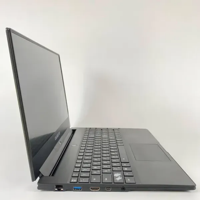 Игровой ноутбук Gigabyte Aero 15 P65 / 15.6" (1920x1080) IPS / Intel Core i7-7700HQ (4 (8) ядра по 2.8 - 3.8 GHz) / 16 GB DDR4 / 512 GB SSD / nVidia GeForce GTX 1060, 6 GB GDDR5, 192-bit / USB Type-C / HDMI