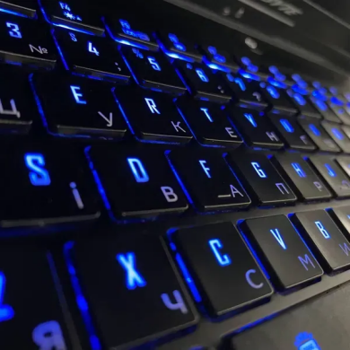 Игровой ноутбук Gigabyte Aero 15 P65 / 15.6" (1920x1080) IPS / Intel Core i7-7700HQ (4 (8) ядра по 2.8 - 3.8 GHz) / 16 GB DDR4 / 512 GB SSD / nVidia GeForce GTX 1060, 6 GB GDDR5, 192-bit / USB Type-C / HDMI