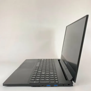 Игровой ноутбук Gigabyte Aero 15 P65 / 15.6" (1920x1080) IPS / Intel Core i7-7700HQ (4 (8) ядра по 2.8 - 3.8 GHz) / 16 GB DDR4 / 512 GB SSD / nVidia GeForce GTX 1060, 6 GB GDDR5, 192-bit / USB Type-C / HDMI