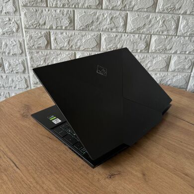 Ігровий ноутбук HP Omen 15-dh1070wm / 15.6" (1920x1080) IPS / Intel Core i7-10750H (6 (12) ядер по 2.6 - 5.0 GHz) / 16 GB DDR4 / 512 GB SSD / nVidia GeForce GTX 1660 Ti, 6 GB GDDR6, 192-bit / WebCam