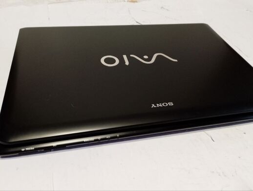 Ноутбук Sony Vaio SVE171E13M / 17.3" (1920x1080) TN / Intel Core i7-3632QM (4 (8) ядра по 2.2 - 3.2 GHz) / 8 GB DDR3 / 480 GB SSD / AMD Radeon HD 7510, 1 GB GDDR3, 128-bit / WebCam / Win 11