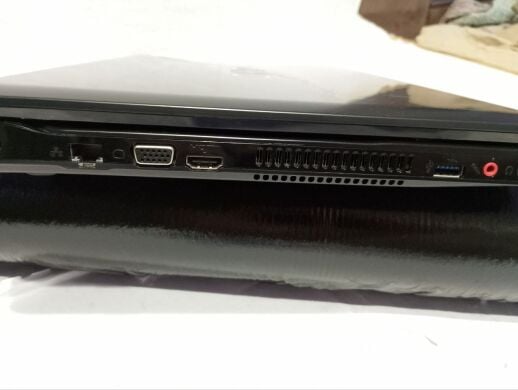 Ноутбук Sony Vaio SVE171E13M / 17.3" (1920x1080) TN / Intel Core i7-3632QM (4 (8) ядра по 2.2 - 3.2 GHz) / 8 GB DDR3 / 480 GB SSD / AMD Radeon HD 7510, 1 GB GDDR3, 128-bit / WebCam / Win 11